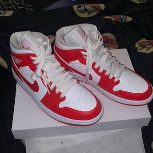 Habanero Red Air Jordan 1 mid